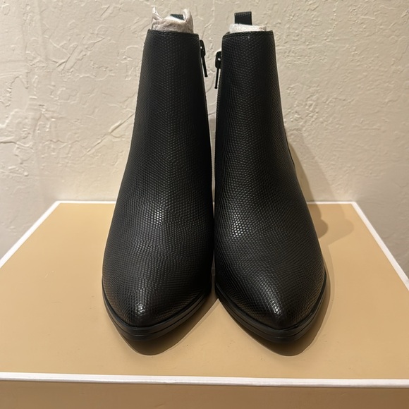 Black ankle boots - Picture 3 of 6